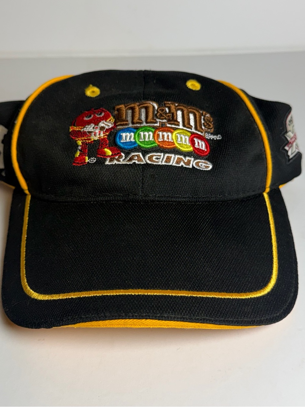 Chase Authentics NASCAR Kyle Busch #18 Joe Gibbs Racing Black/Yellow Cap One